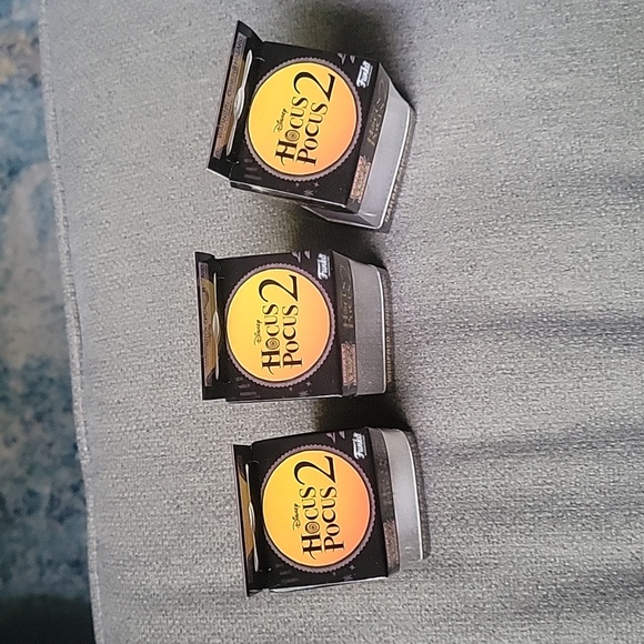 Funko Pop Hocus Pocus 2 Sanderson Sisters Keychain Set - Picture 5 of 8